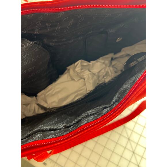 SimplyGo Large Red Shoulder Tote Bag with Acessories NEW - Picture 4 of 7